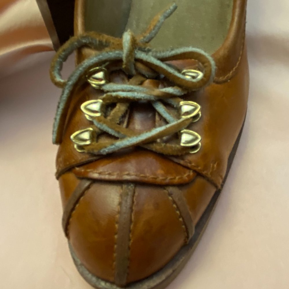 EUC Vintage Michael Kors Winter Warrior Leather Stacked Heels-8 1/2 - Picture 4 of 16